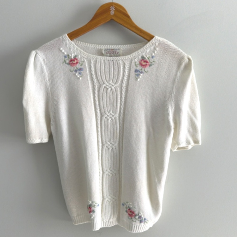 Susan Bristol Vintage 90s Hand Embroidered Floral Cable Knit Sweater White SZ 34